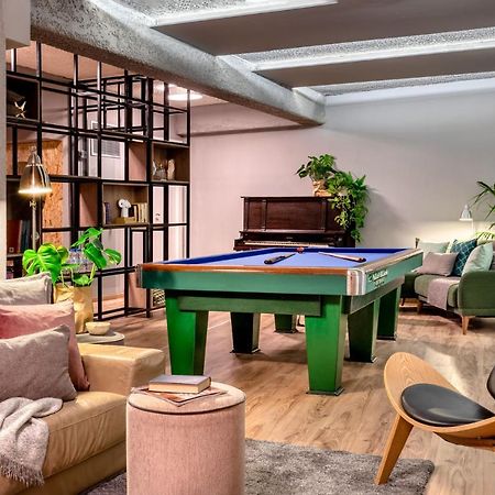 47 Luxury Suites Atene Esterno foto