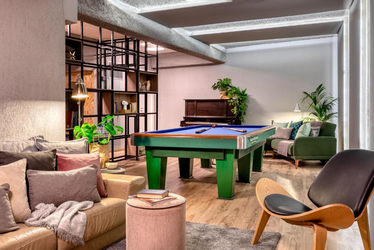 47 Luxury Suites Atene Esterno foto