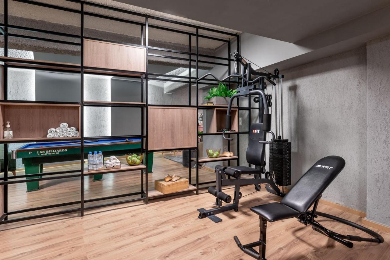 47 Luxury Suites Atene Esterno foto