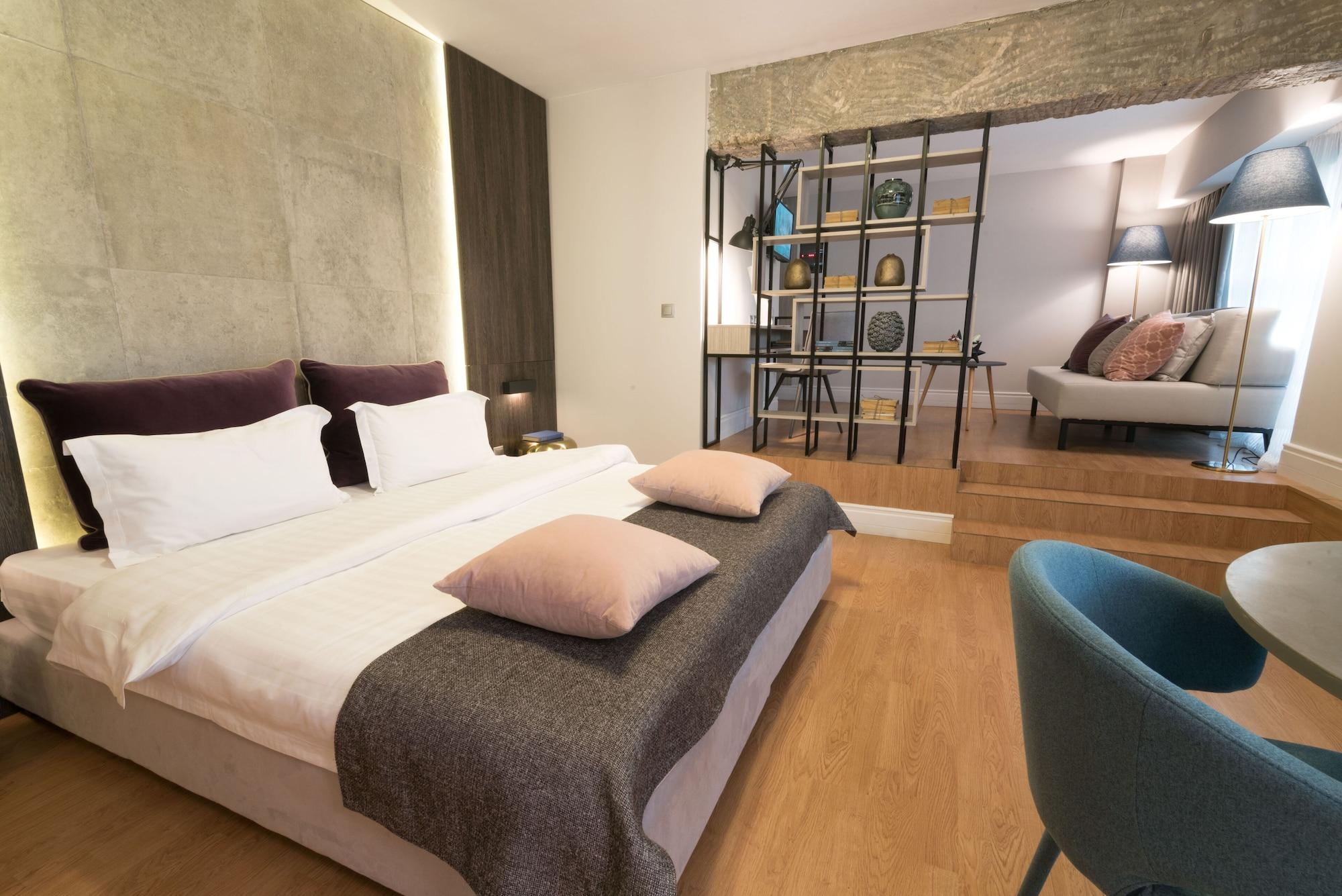 47 Luxury Suites Atene Esterno foto