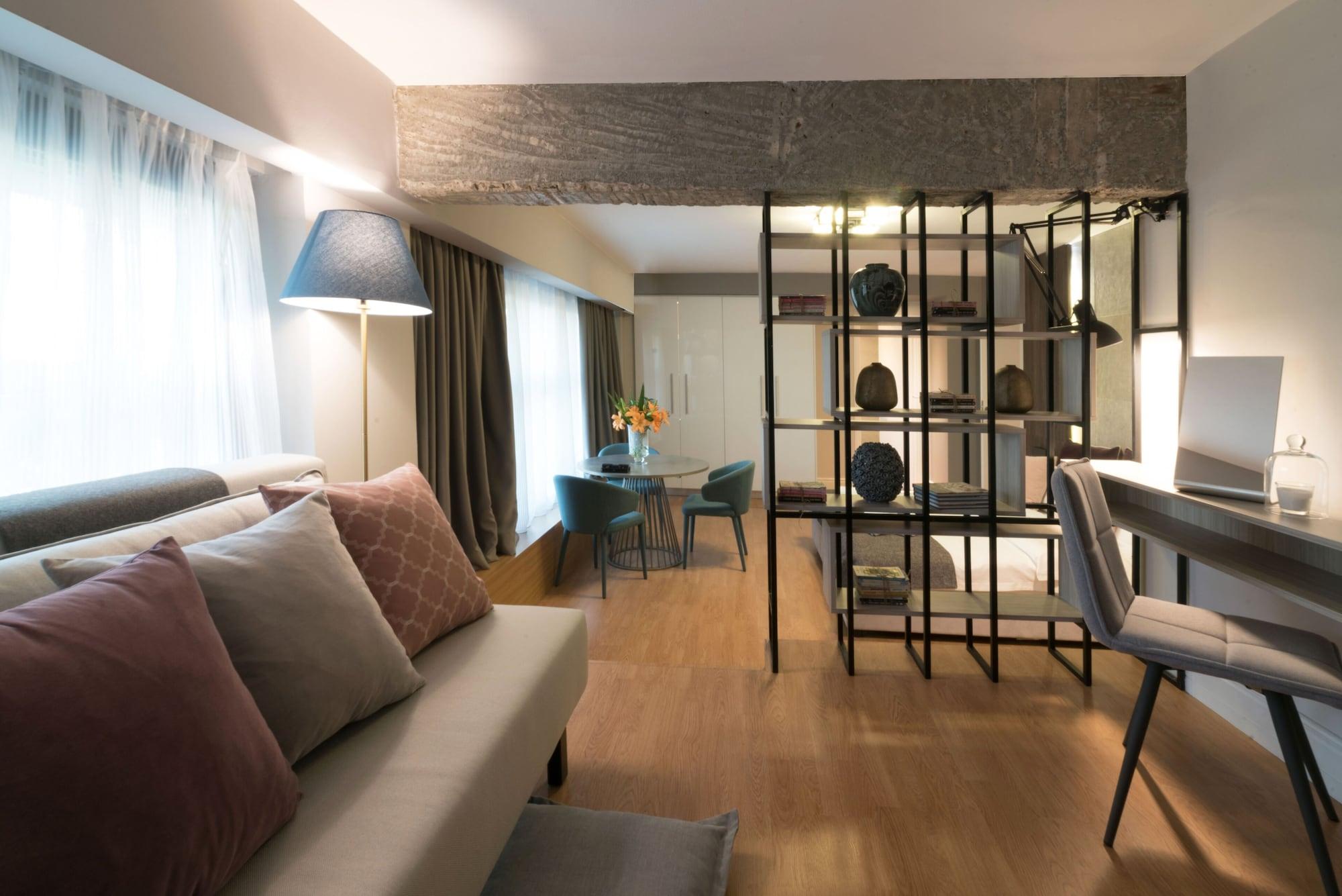 47 Luxury Suites Atene Esterno foto