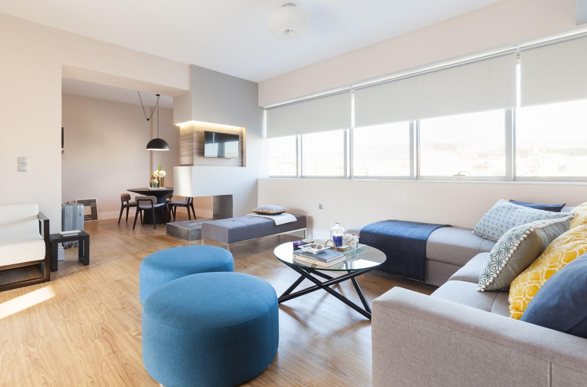 47 Luxury Suites Atene Esterno foto