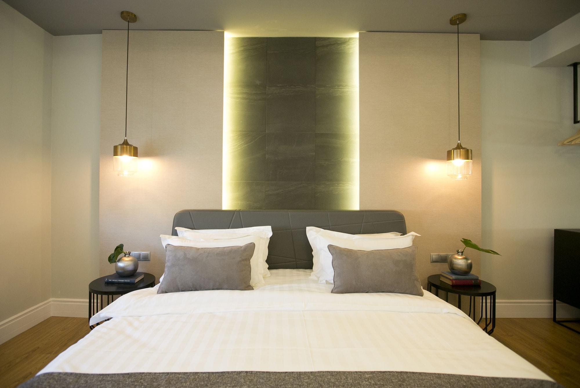 47 Luxury Suites Atene Esterno foto