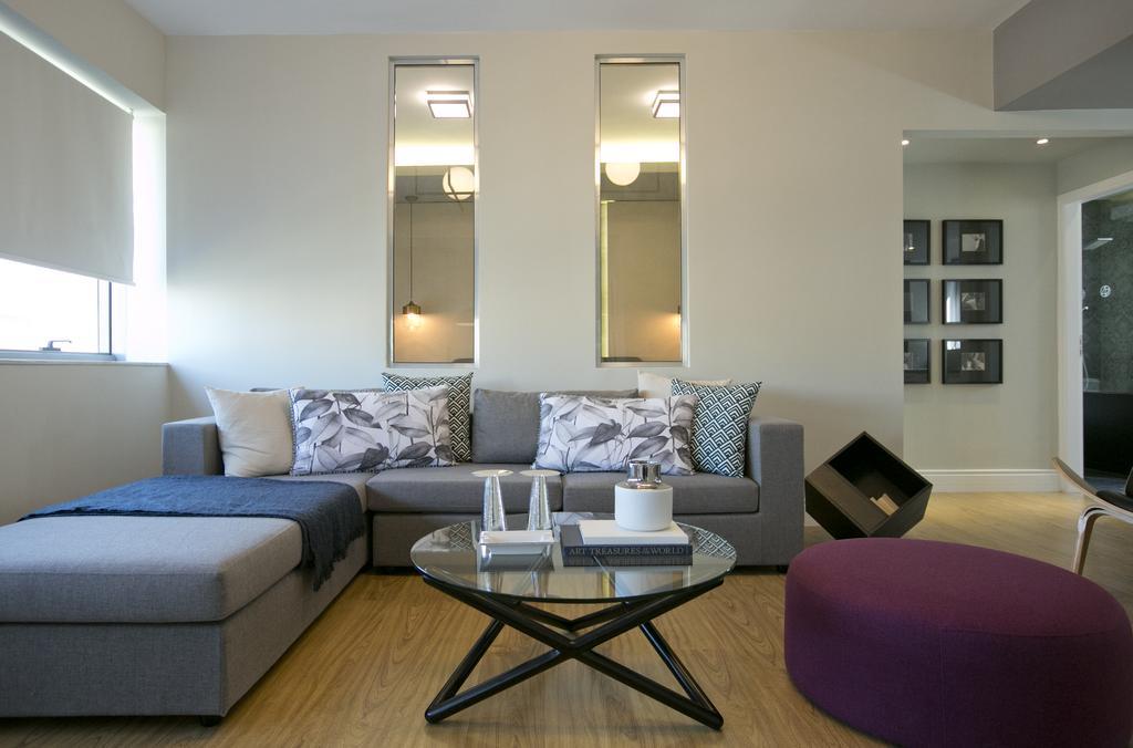 47 Luxury Suites Atene Esterno foto
